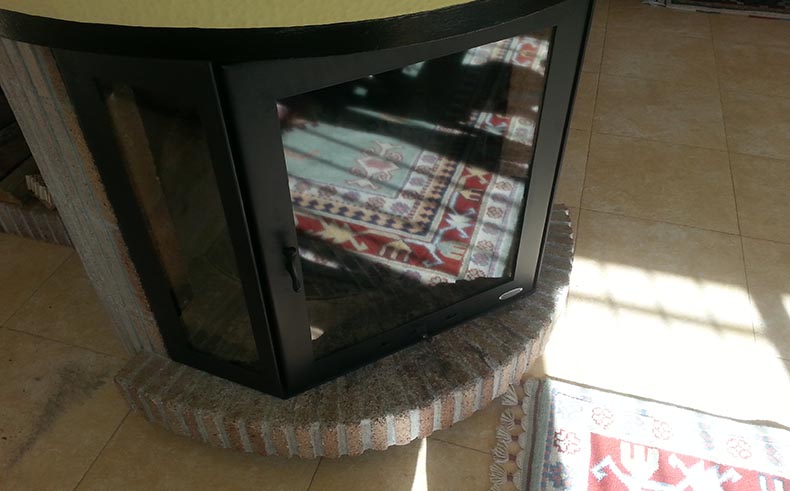 Fuego a tierra en el hogar