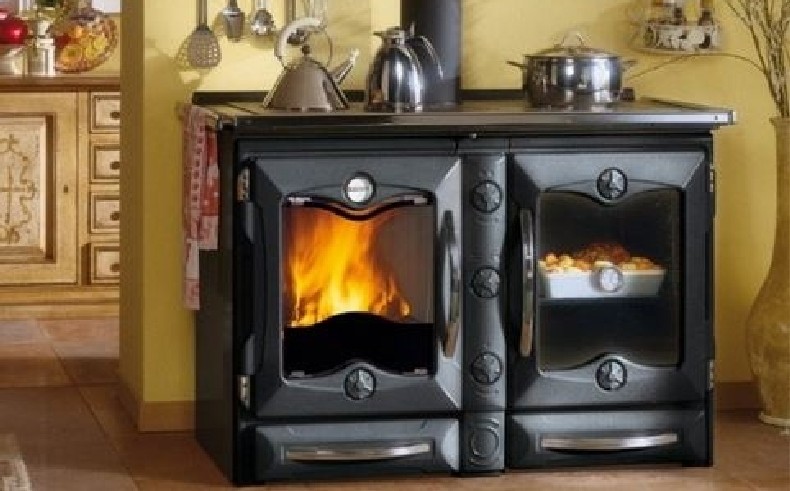 Puertas a medida para cocinas de leña